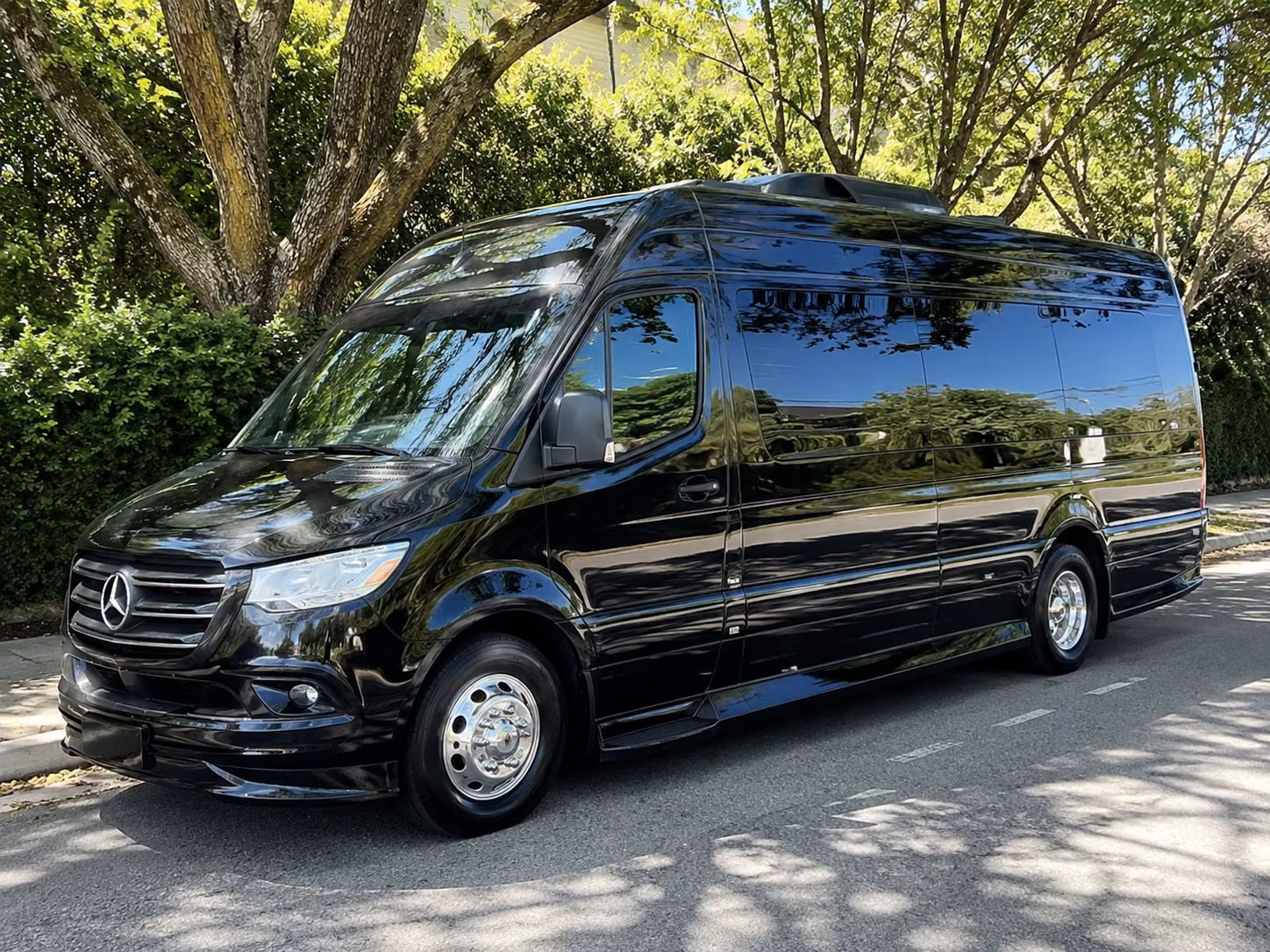 concert parking shuttles hotel pickups and post show sprinter van service in ventura