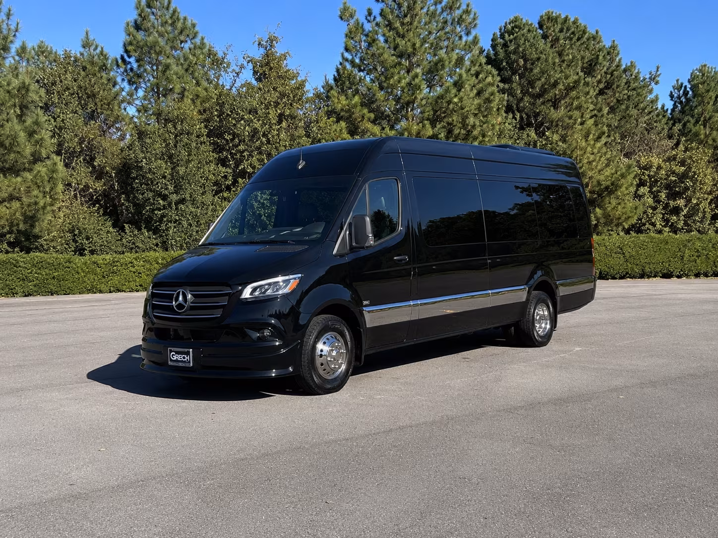 ventura 10 passenger sprinter van