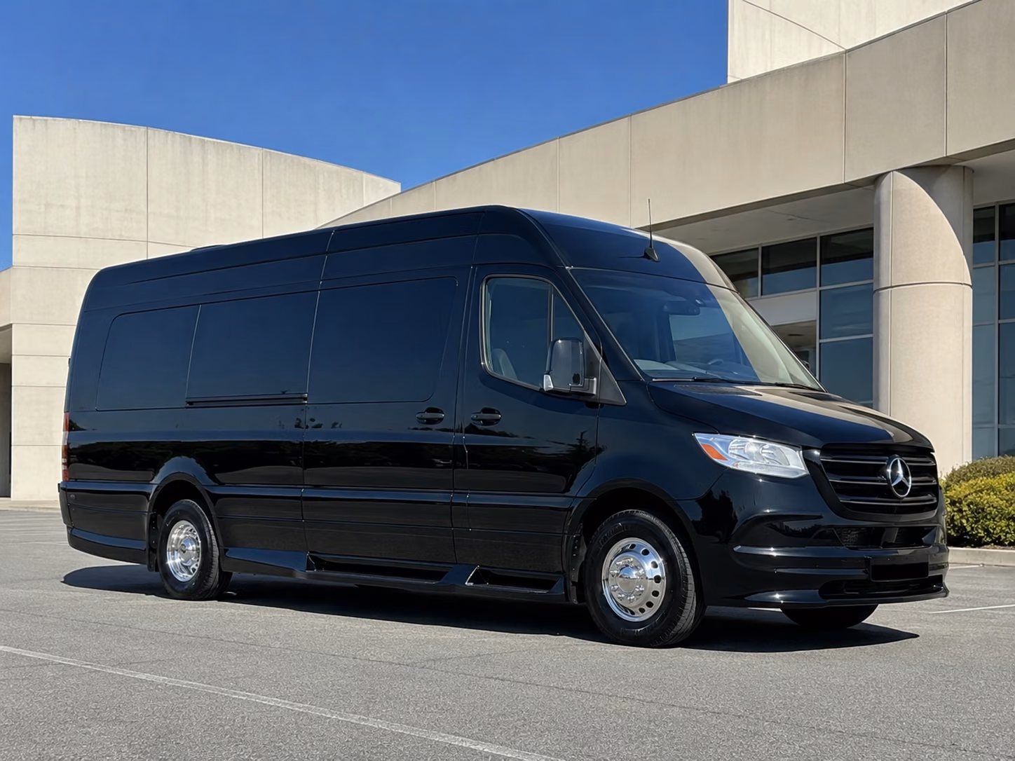 ventura 20 passenger sprinter van