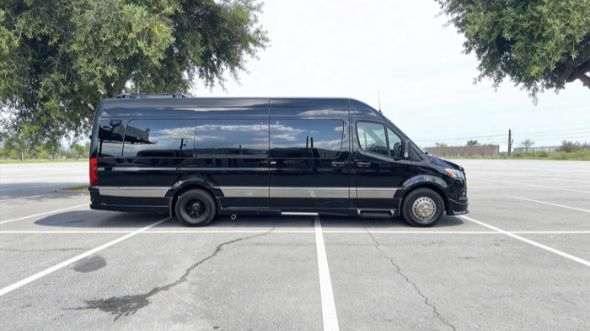 sprinter limousine ventura