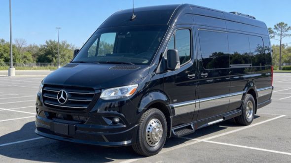 ventura 8 passenger sprinter van